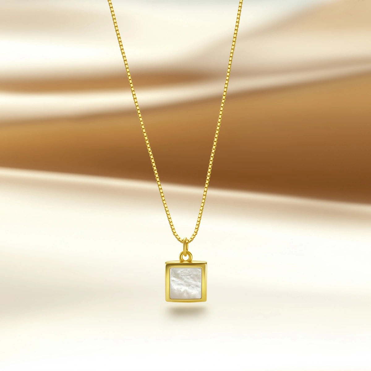 Mother-of-Pearl Necklace - FIYTA