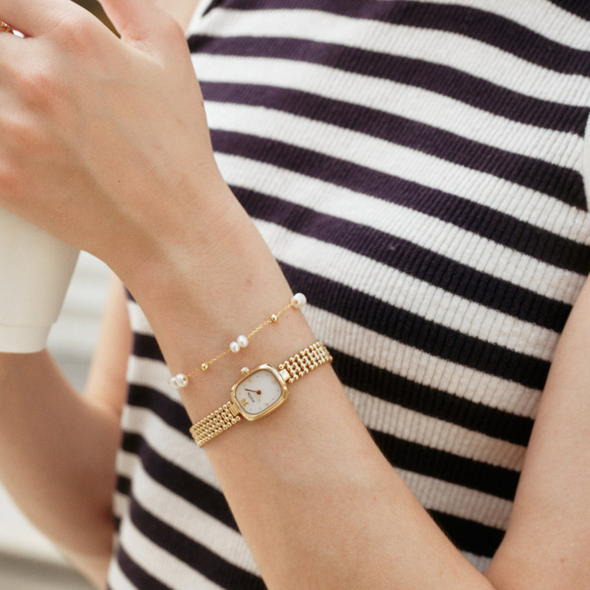 Gold Watch Mother-of-Pearl & Necklace & Pearl Bracelet Gift Set - FIYTA