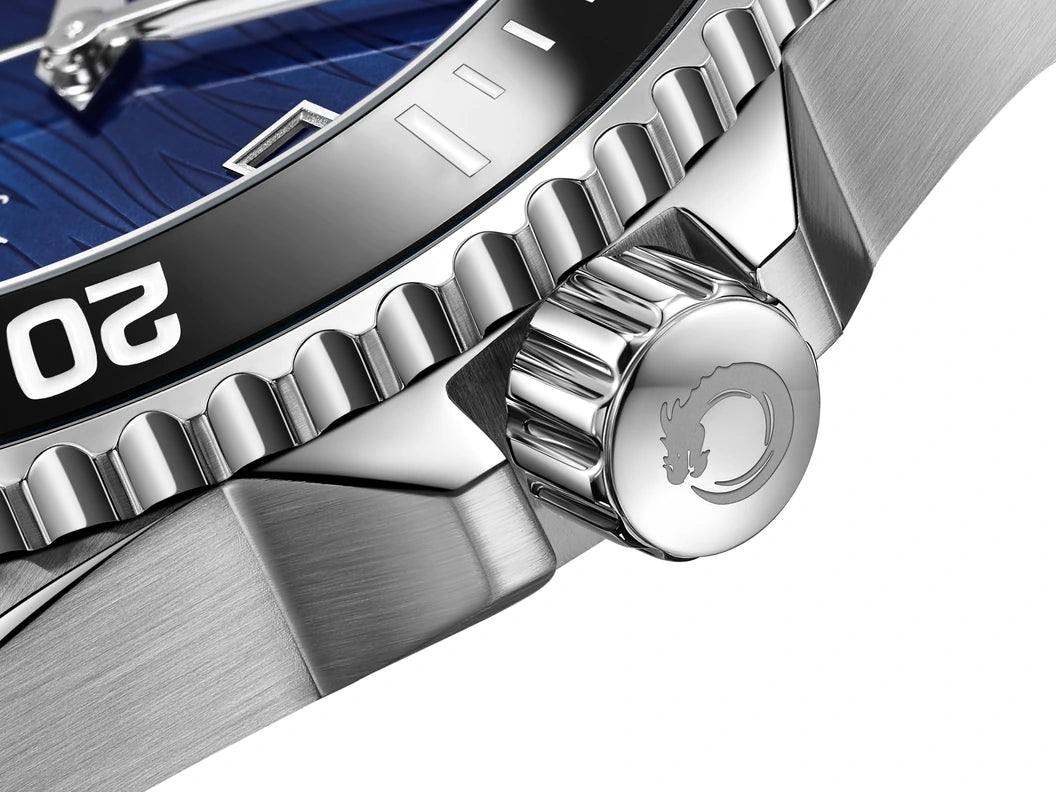 FIYTA Diver Gen 3 DGA33002.WLW Details That Work Together (Navy Blue Dial / Silver Strap)
