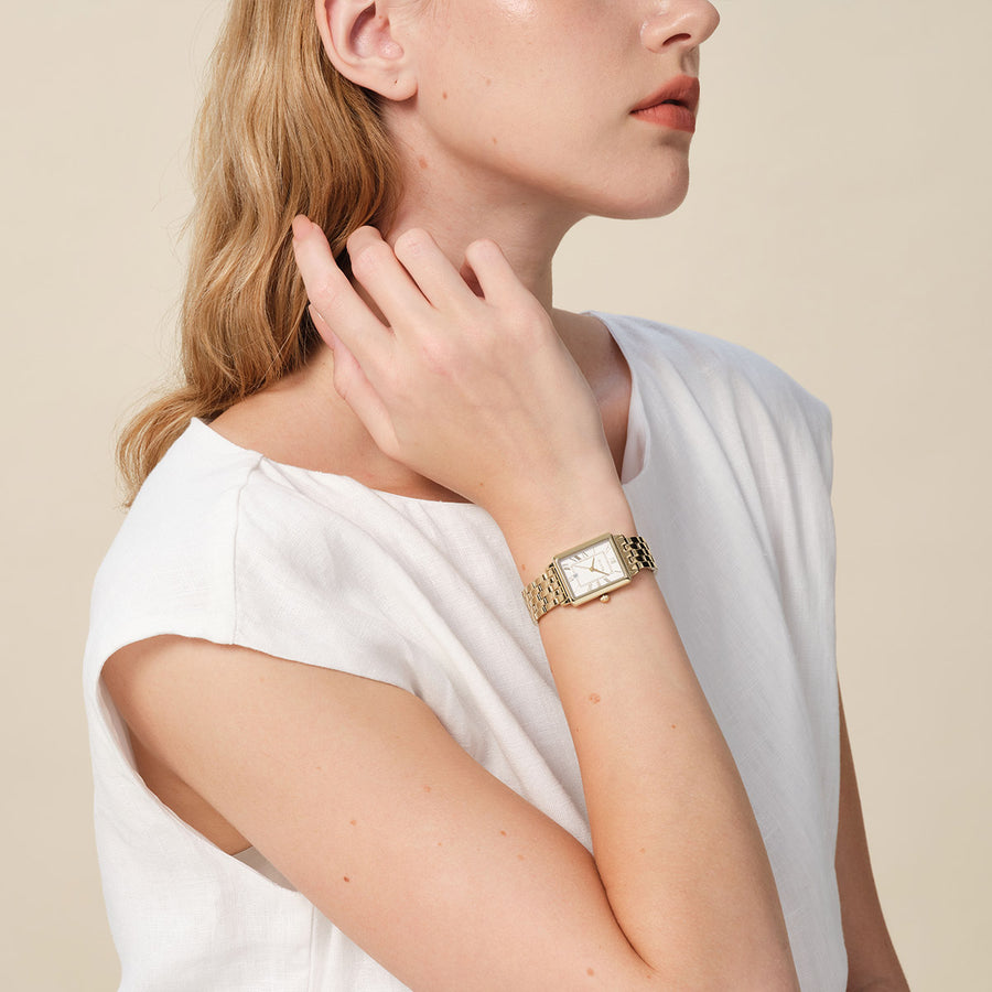 FIYTA Vior Women's Quartz Watch DL865050.GWG wearing photo 2 (White Dial / Gold Strap)