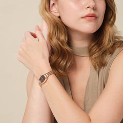 FIYTA Cocoa Zircon-Set Women's Quartz Watch L865018.PKPD wearing photo 1 (Brown Dial / Rose Gold Strap)